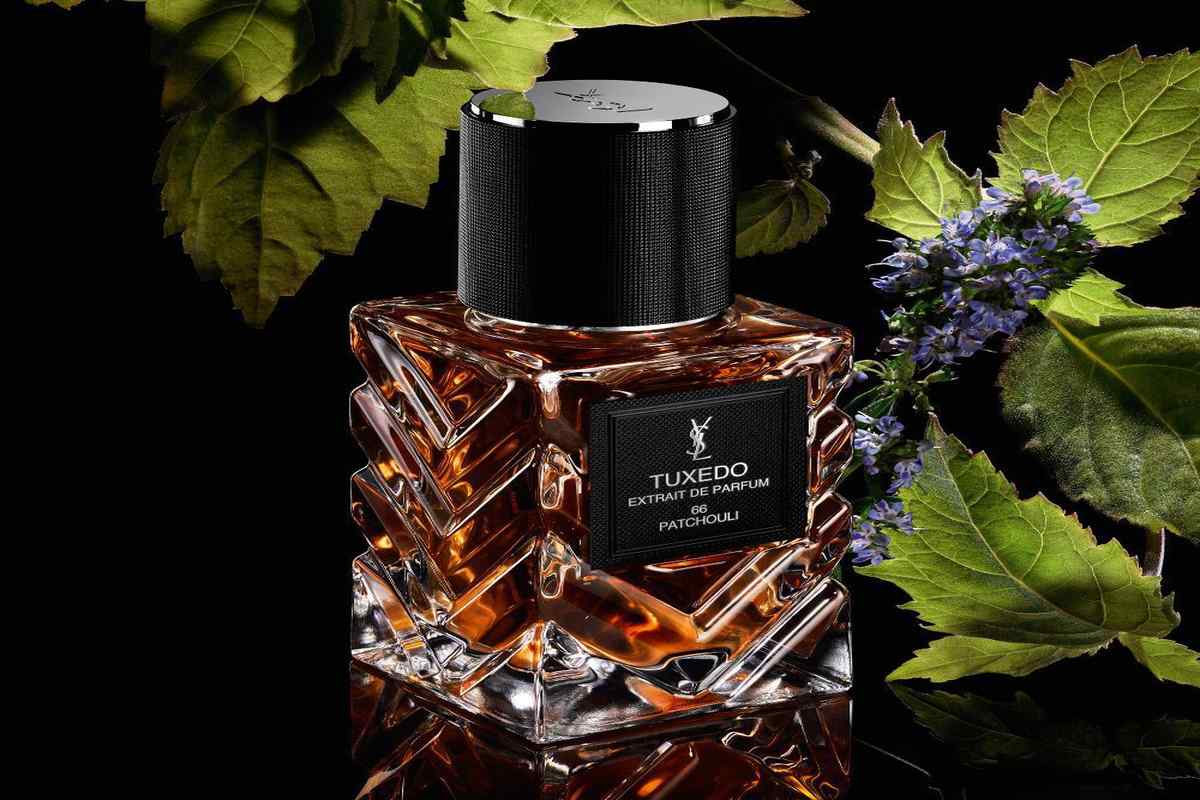 Tuxedo Extrait de Parfum de YSL: la elegancia oscura hecha fragancia